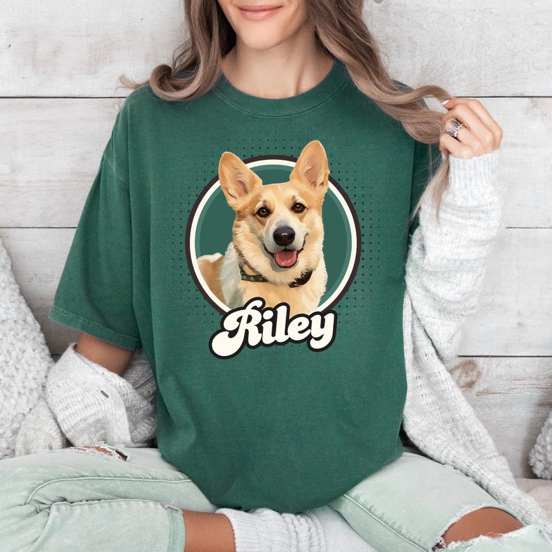 Custom Vintage Pet Tee & Hoodie – Personalized Shirt with Dog or Cat Photo & Name for Pet Lovers