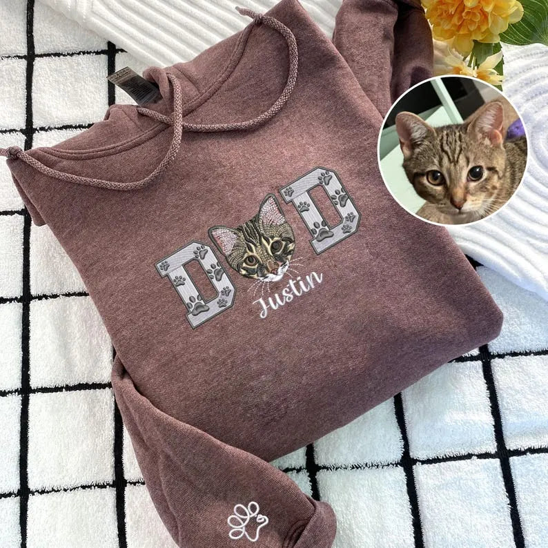 Cat Dad Dog Dad Dog Mom Sweatshirt, Custom Pet Embroidered T-Shirt Sweatshirt Hoodie- Colorful Design