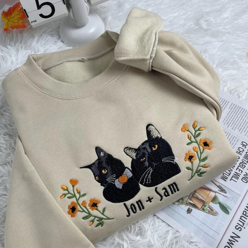 Custom Dog Cat Face Embroidered Sweatshirt Crewneck Hoodie T-shirt, Personalized Pet Face Sweatshirt- Colorful Design
