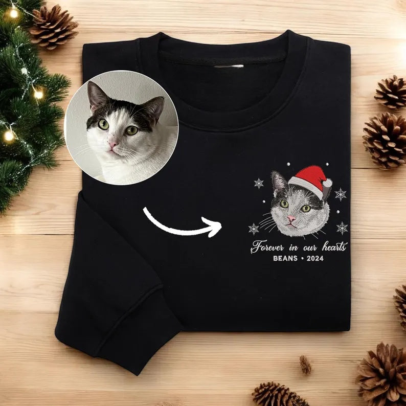 Custom Pet Embroidered Sweatshirt – Personalized Dog Portrait for Christmas or Memorial