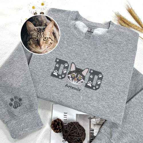 Cat Dad Dog Dad Dog Mom Sweatshirt, Custom Pet Embroidered T-Shirt Sweatshirt Hoodie- Colorful Design