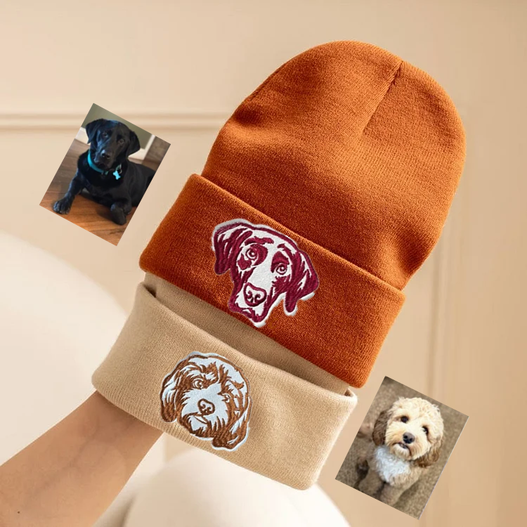 Bestickte Beanie mit Haustierportrait